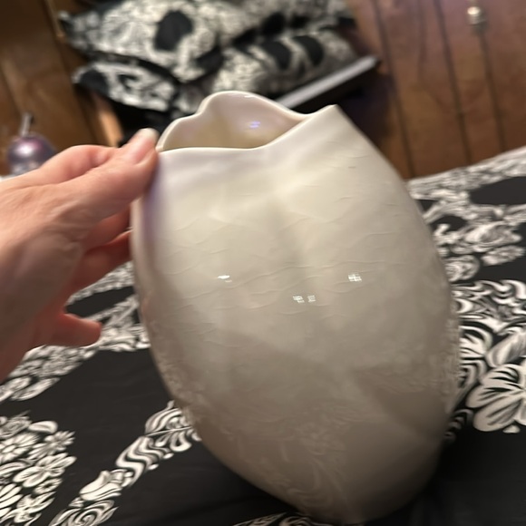 Lund 1998 Glossy and bisque Face vase - Picture 3 of 5